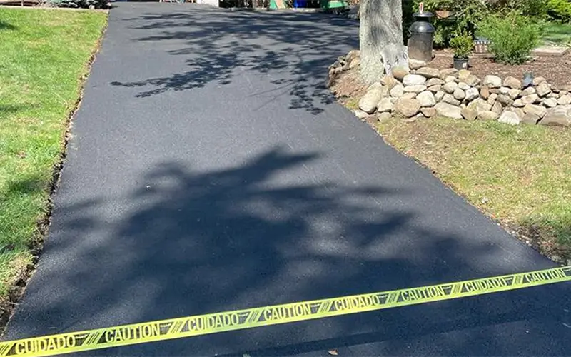 Asphalt-Driveway